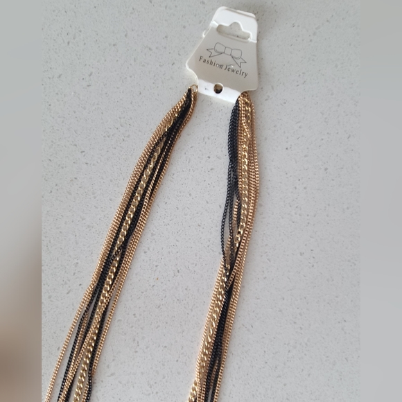 ✨️Any 3 for $15✨️ Fashion Jewelry Layered Gold and Black Necklace - Picture 3 of 3